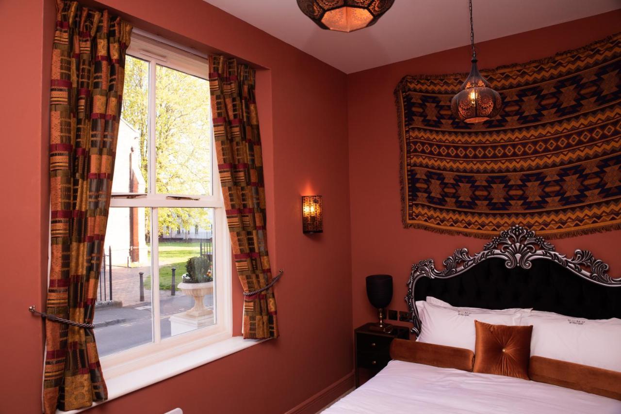 Domo Boutique Hotel Олдбъри Екстериор снимка