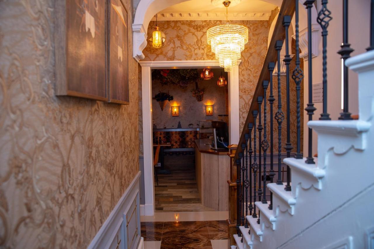 Domo Boutique Hotel Олдбъри Екстериор снимка